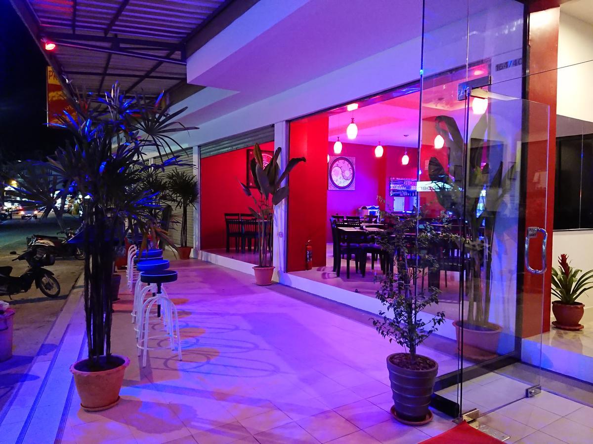 Red Sapphire Hotel Patong Exterior photo